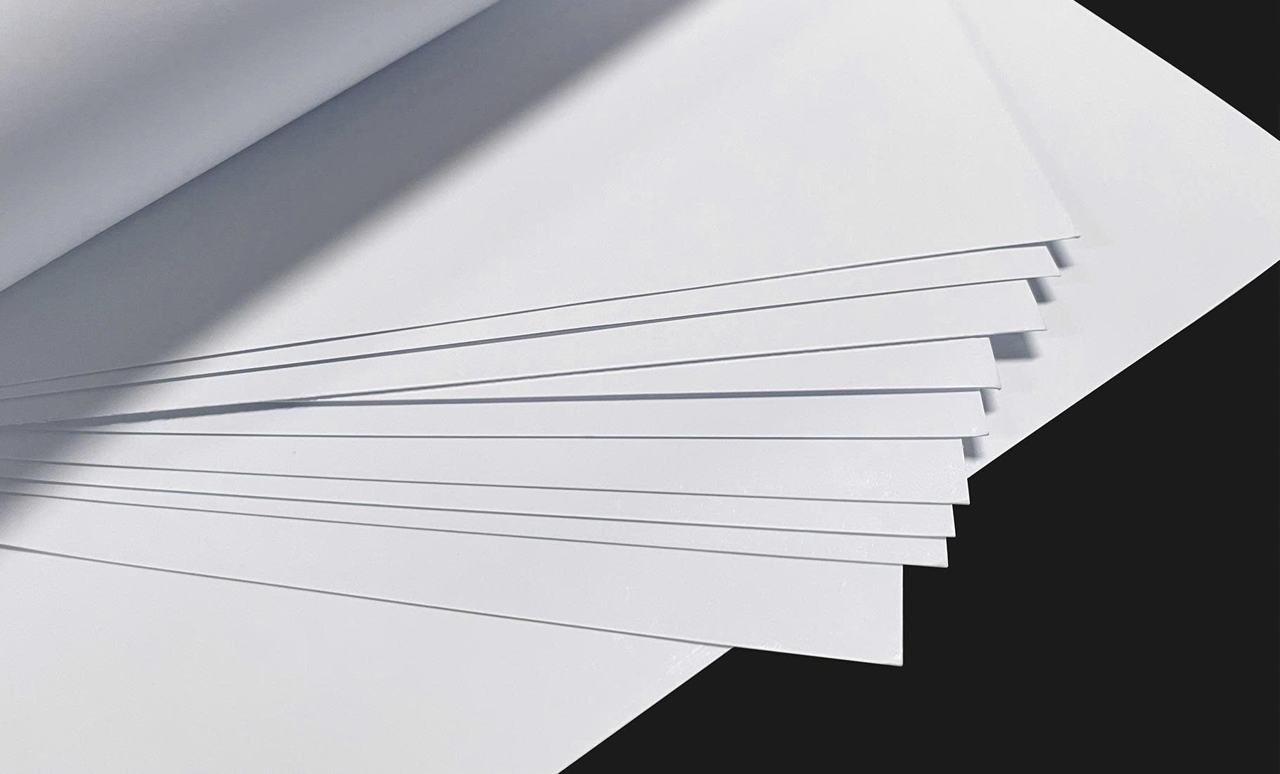 So Sánh Giấy Ivory Và Giấy Bristol: Nên Chọn Loại Nào Cho In Ấn? 1 giay ivory trang sang